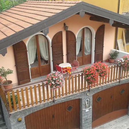 Con Piscina Garzeno