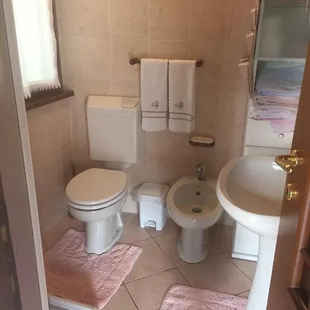 Tatil Evi Con Piscina Garzeno